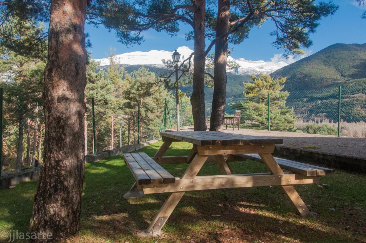 Duplex Altos De Santiago Jardin Leilighet Villanúa Eksteriør bilde